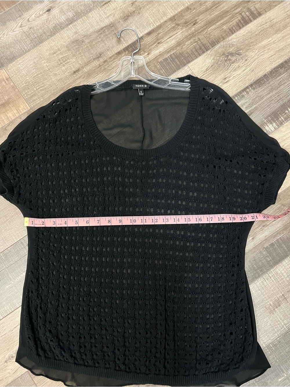 torrid size 0 black crochet front top with sheer back - EUC - Picture 5 of 9